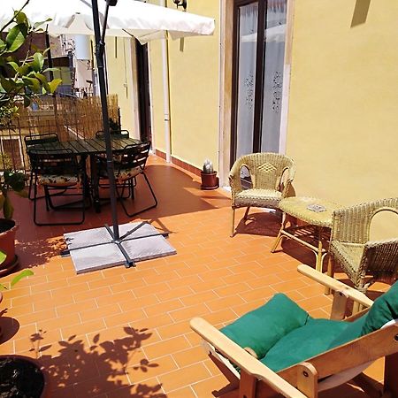 L'Oasi Di Sofia Appartamento Turistico Etnea Cavour Bellini Katania Zewnętrze zdjęcie